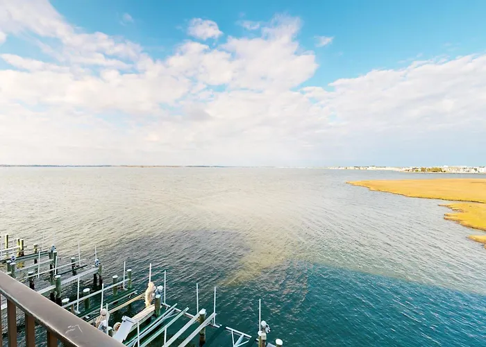 Pintail Point Apartment *
