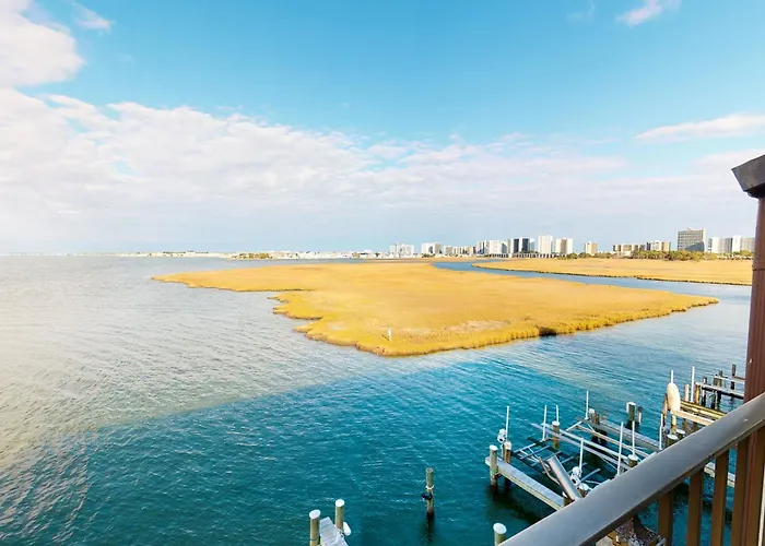 Pintail Point Apartment *