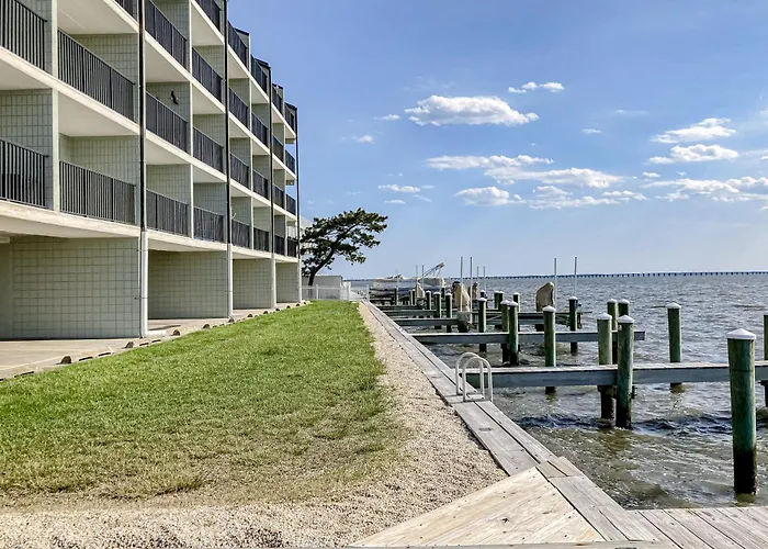 Pintail Point Apartment *