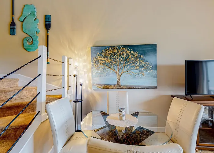 Pintail Point Apartment